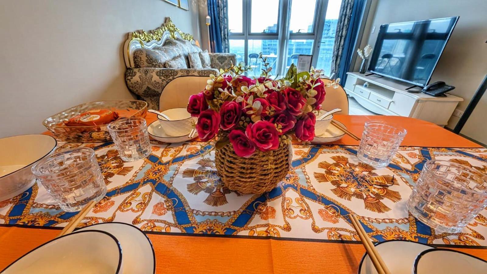 Eg Private House -Bgc Uptown Lejlighedshotel Taguig Eksteriør billede