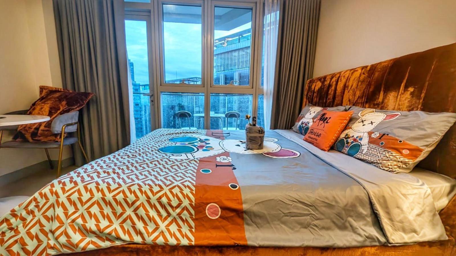 Eg Private House -Bgc Uptown Lejlighedshotel Taguig Eksteriør billede