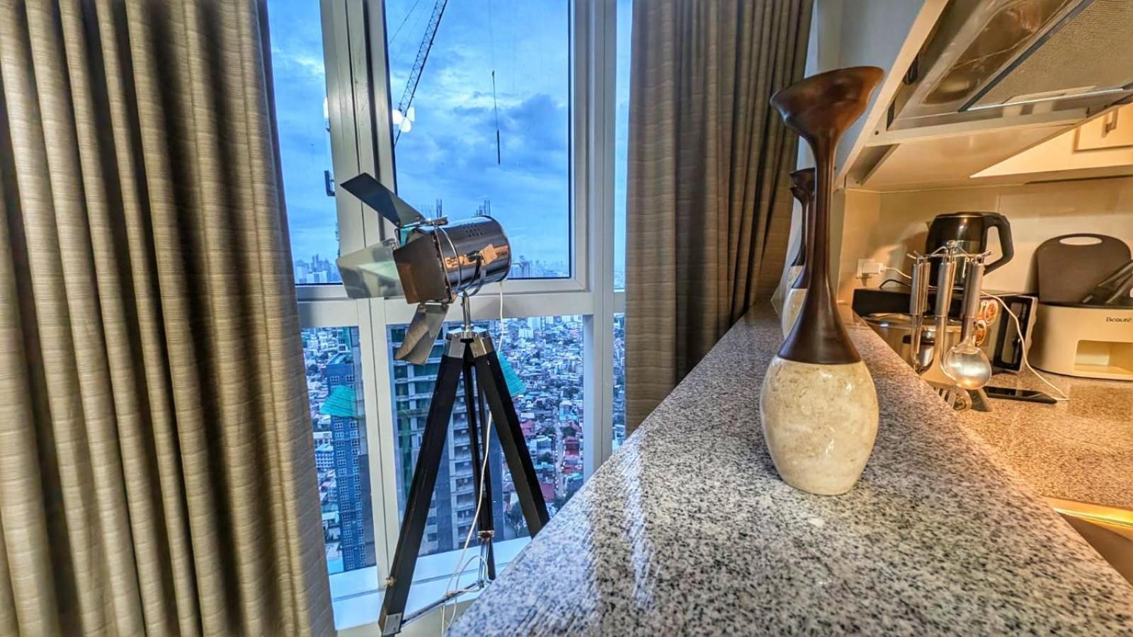 Eg Private House -Bgc Uptown Lejlighedshotel Taguig Eksteriør billede