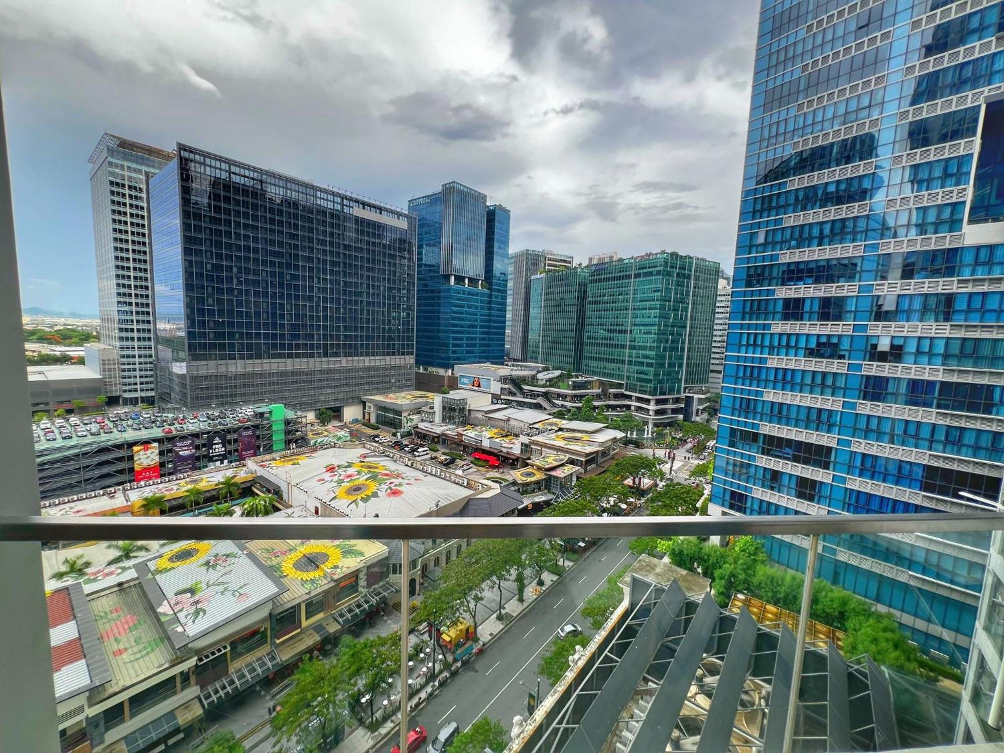 Eg Private House -Bgc Uptown Lejlighedshotel Taguig Eksteriør billede