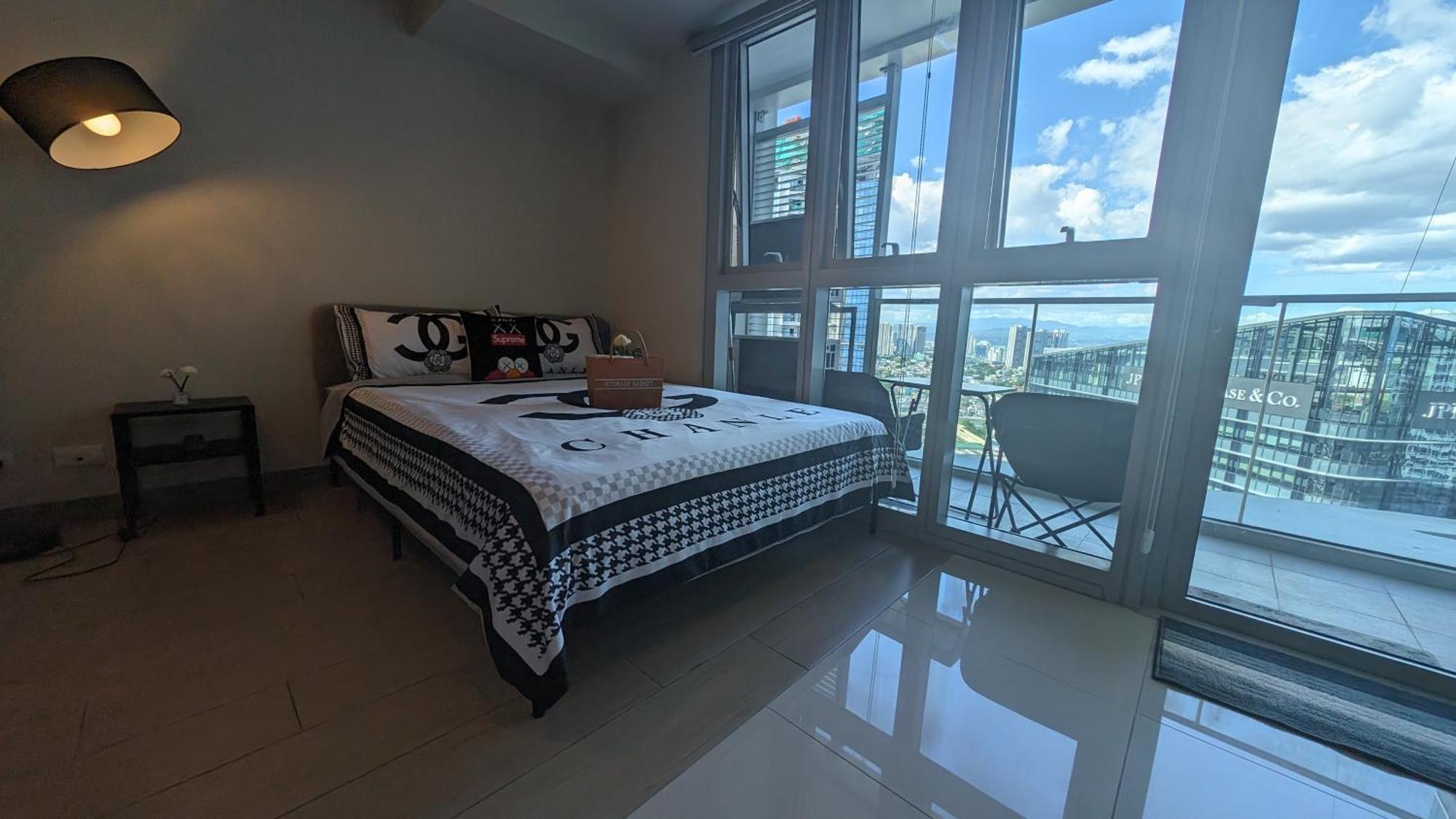 Eg Private House -Bgc Uptown Lejlighedshotel Taguig Eksteriør billede