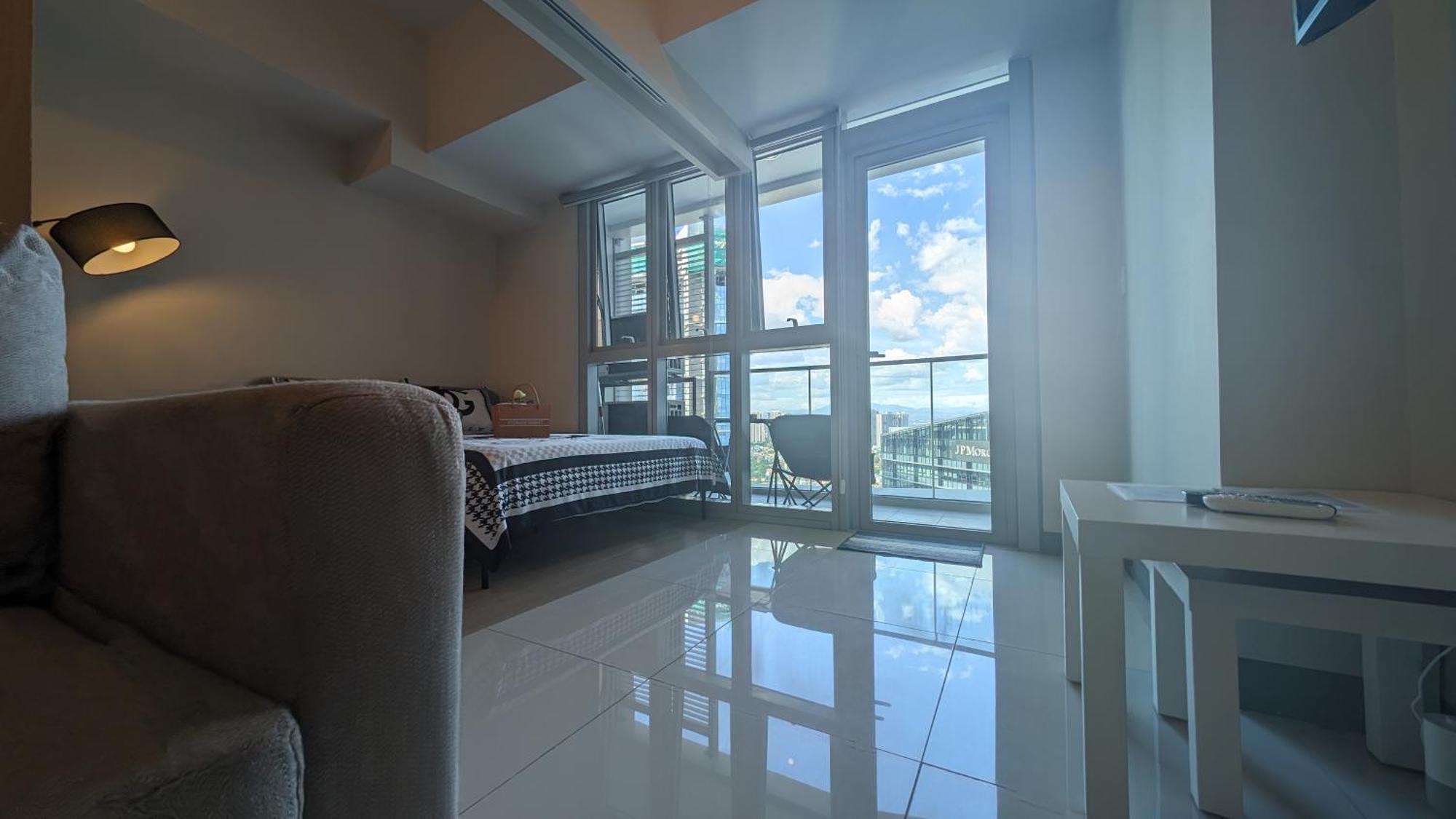 Eg Private House -Bgc Uptown Lejlighedshotel Taguig Eksteriør billede